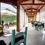 Isa - With Swimming Pool A Few Minutes From Alghero Apart-hotel