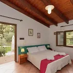 Isa - With Swimming Pool A Few Minutes From Alghero Apart-hotel 3*