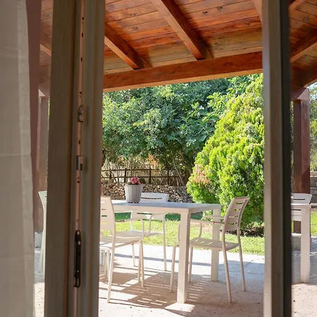 Isa - With Swimming Pool A Few Minutes From Alghero Santa Maria la Palma