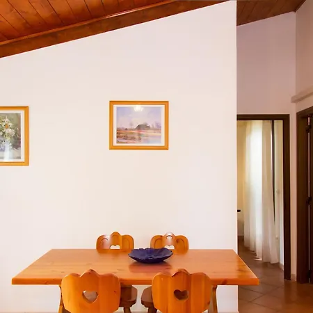 Isa - With Swimming Pool A Few Minutes From Alghero Aparthotel