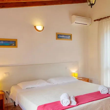 Isa - With Swimming Pool A Few Minutes From Alghero Aparthotel Santa Maria la Palma