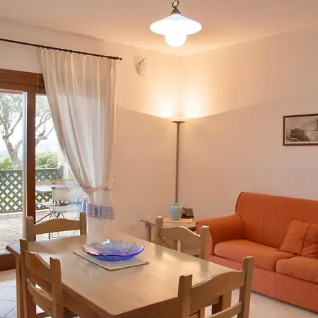 Isa - With Swimming Pool A Few Minutes From Alghero 3*