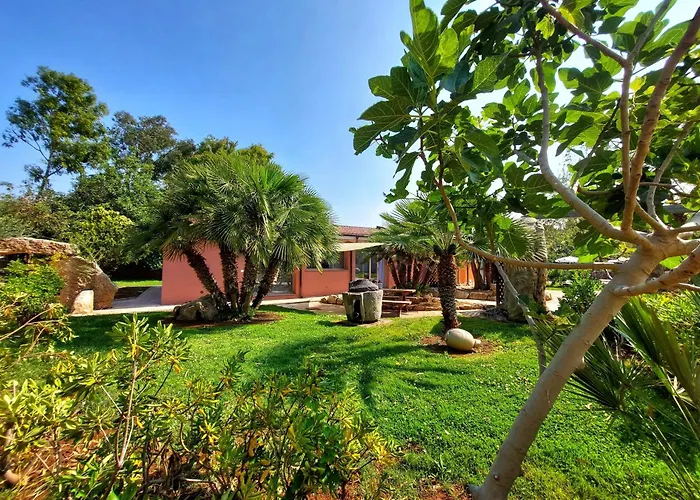 Aparthotel Isa - With Swimming Pool A Few Minutes From Alghero 3*