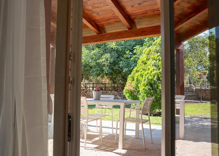 Isa - With Swimming Pool A Few Minutes From Alghero Santa Maria la Palma