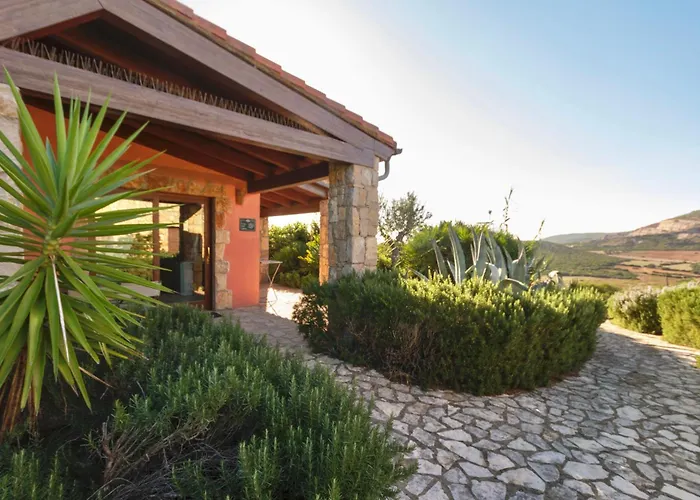 Isa - With Swimming Pool A Few Minutes From Alghero Apartahotel Santa Maria la Palma