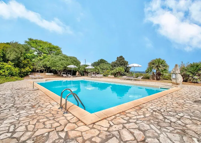 Apartahotel Isa - With Swimming Pool A Few Minutes From Alghero Santa Maria la Palma